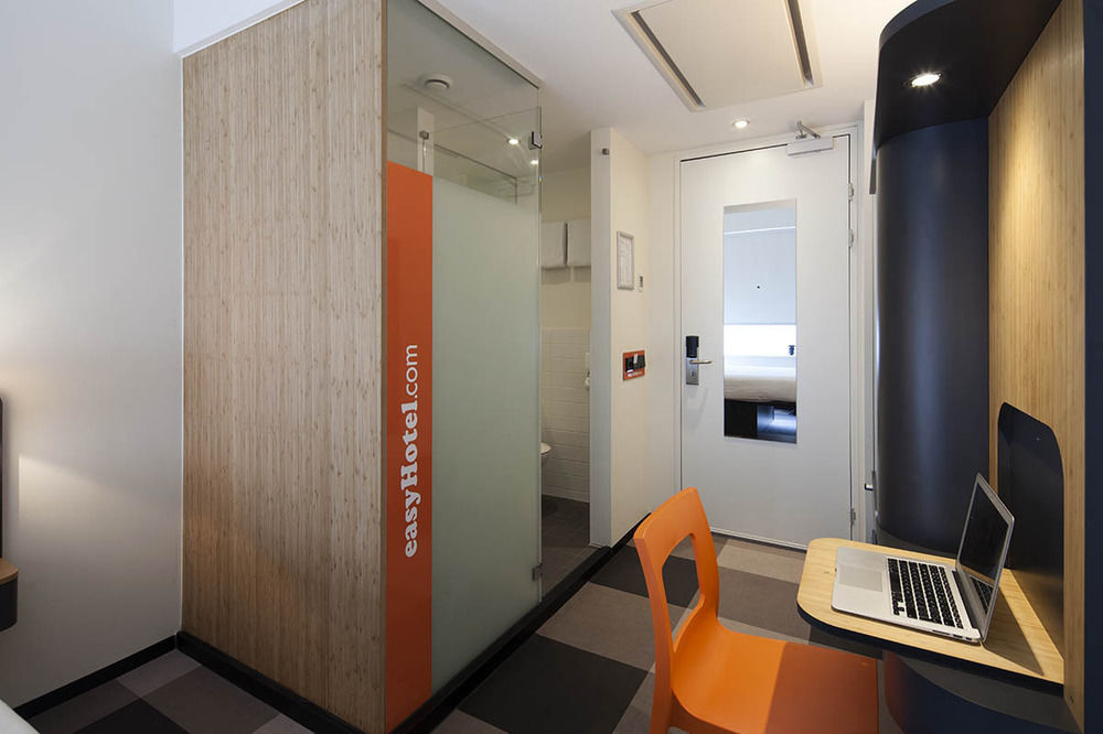 Easyhotel Centre 3* Brussel